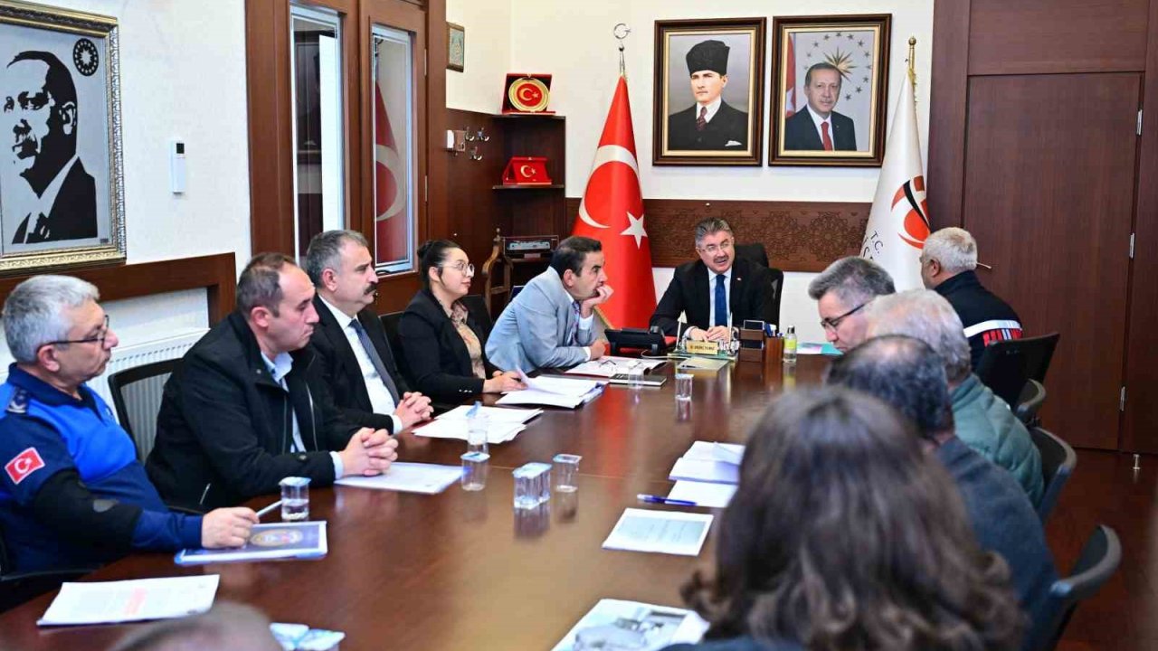 Vali Yılmaz, vatandaşların talep, öneri ve sorunlarını dinledi