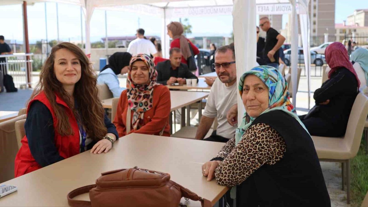 Aydın Gençlik Merkezi, üniversite öğrencilerini kente ilk adımlarında yalnız bırakmadı