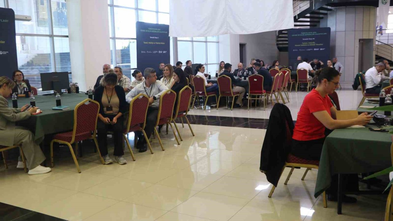 Adana’da sıfır atık ve iklim değişikliği masaya yatırıldı
