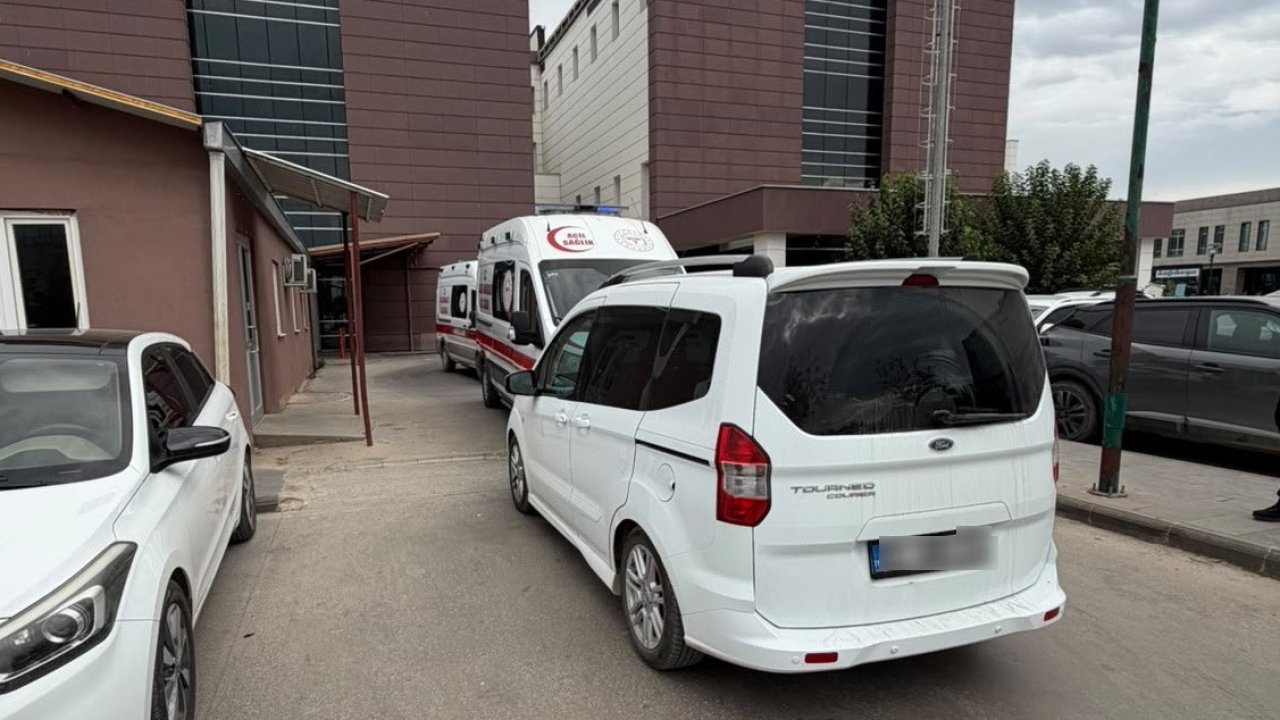 Ambulans girişine park eden sürücü tepkilere neden oldu