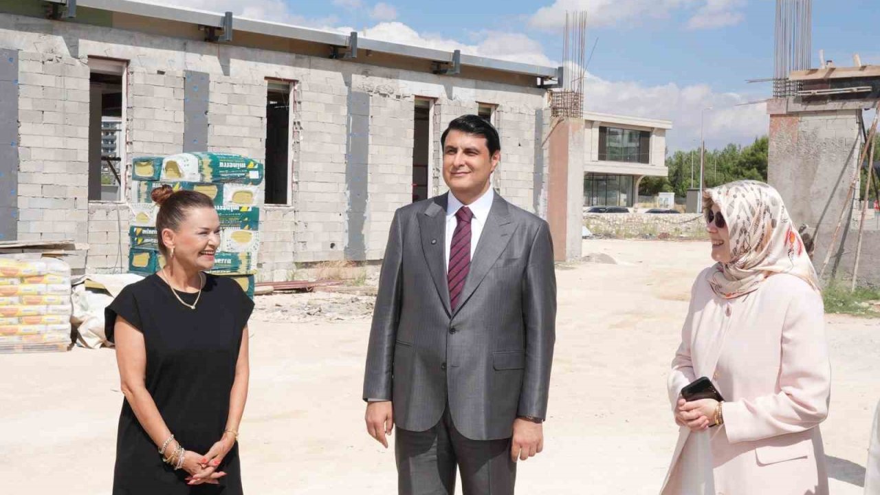Yılmaz’dan Gaziantep Otizm Vakfı Okulu’na ziyaret
