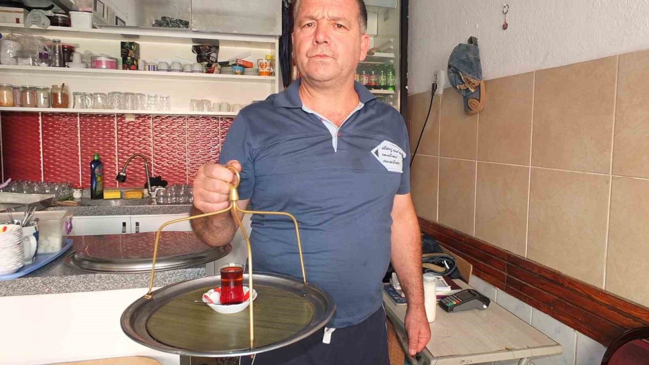 Günde 15 kilometre yürüyor ama işini çok seviyor