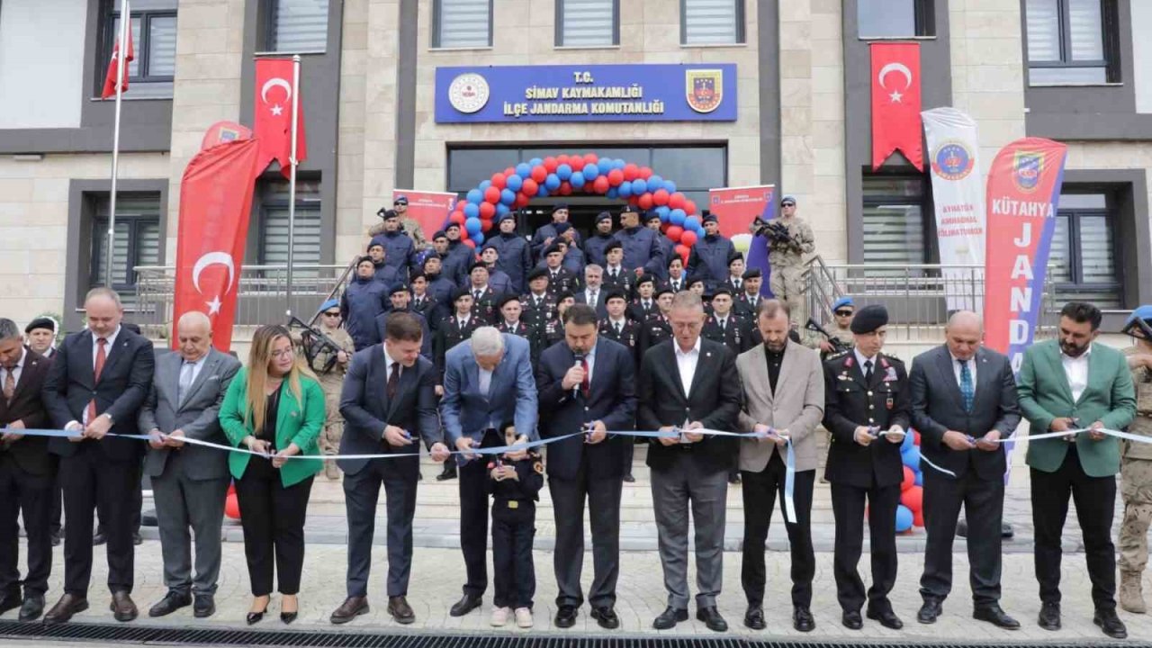 Simav İlçe Jandarma Komutanlığı’nın yeni hizmet binası açıldı