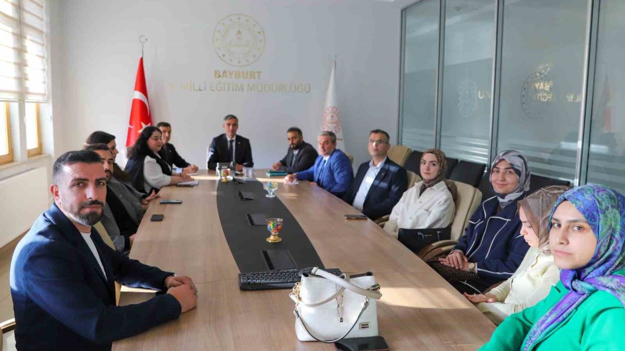 Bayburt’ta öğrencilerin psikososyal gelişimi için toplantılar yapıldı