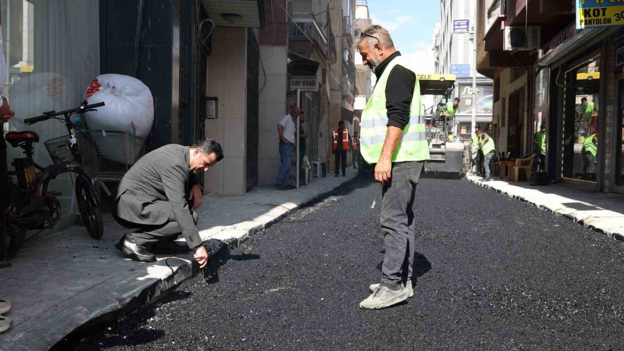 Akdeniz’de yol çalışmaları hız kesmeden sürüyor