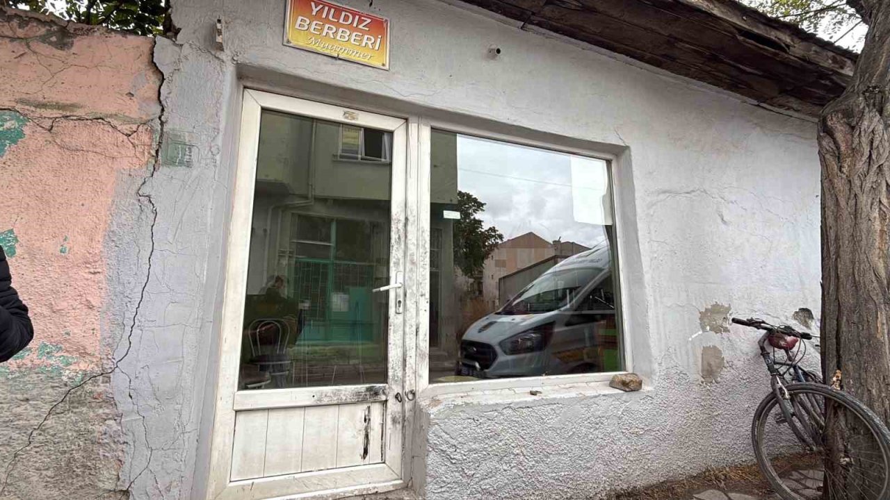 Eskişehir’de berber dükkanını kundaklama girişimi