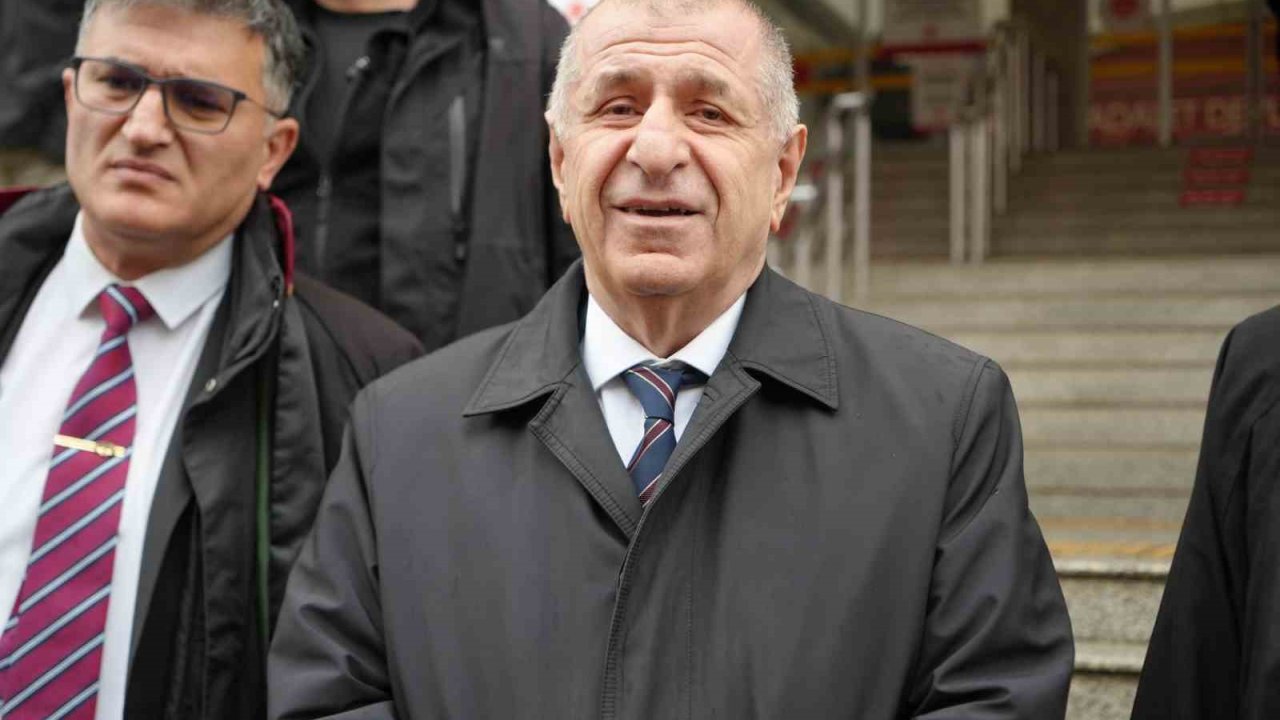 Ümit Özdağ, Kocaeli’de "tehdit" suçlamasıyla hakim karşısına çıktı