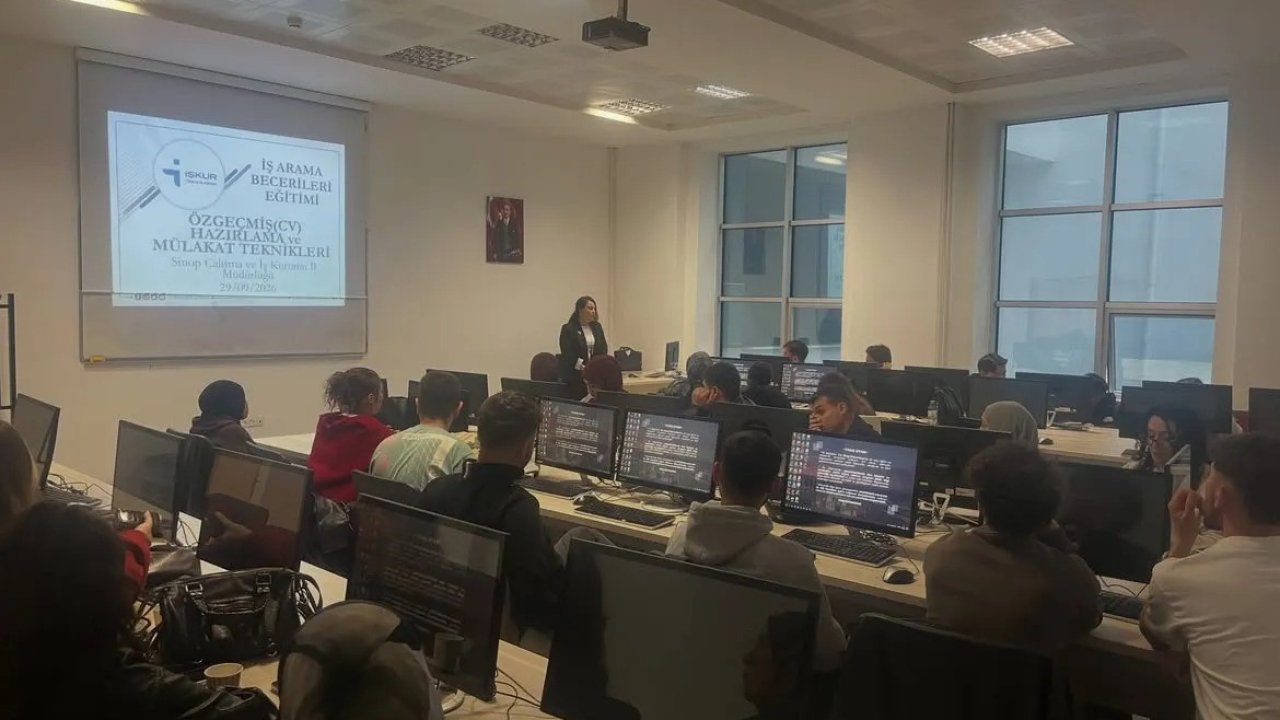Sinop’ta öğrencilere CV ve iş arama becerileri anlatıldı