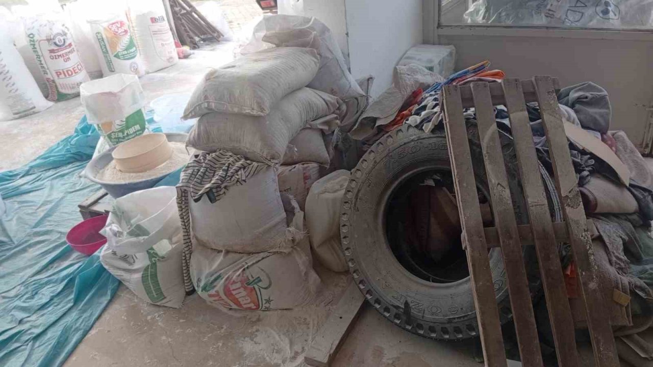 Bartın’da 7.5 ton böceklenmiş ve tarihi geçmiş un ele geçirildi