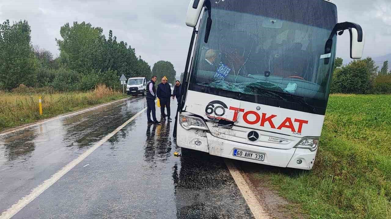 Tokat’ta otobüs kazası: 1’i ağır 2 yaralı