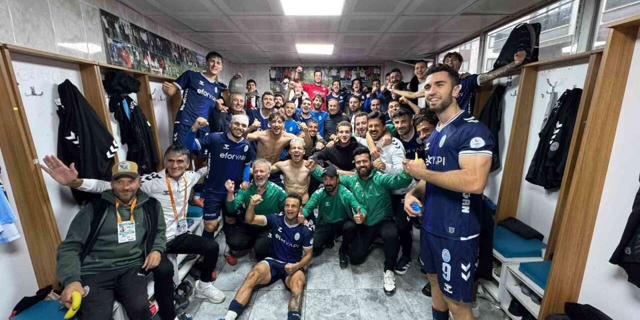 TFF 3. Lig: Pazarspor: 2 - Küçükçekmece Sinopspor: 1