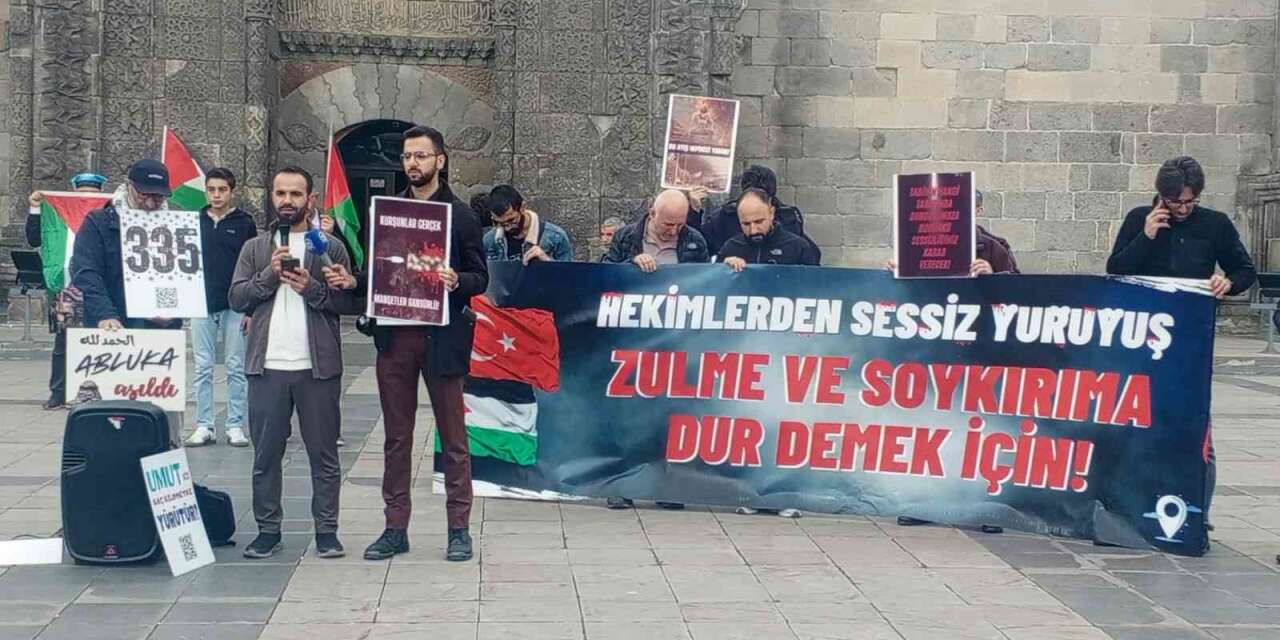 Erzurum’da sağlıkçılar 151. kez Gazze için yürüdü