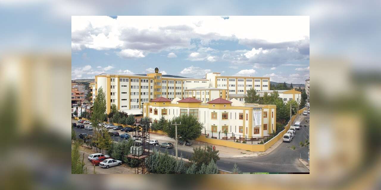 GKV’li Dertli’nin piyanonun tuşlarında uluslararası başarısı