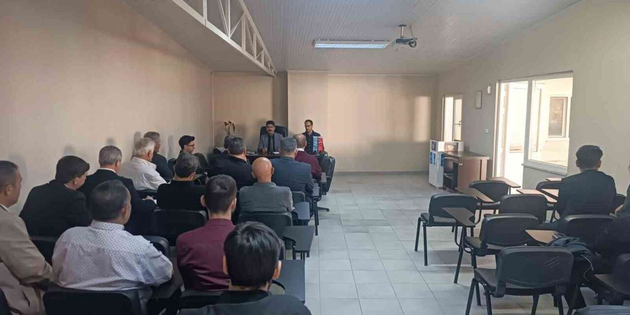 Yenipazar’da din hizmetleri ve personel çalışmaları değerlendirildi
