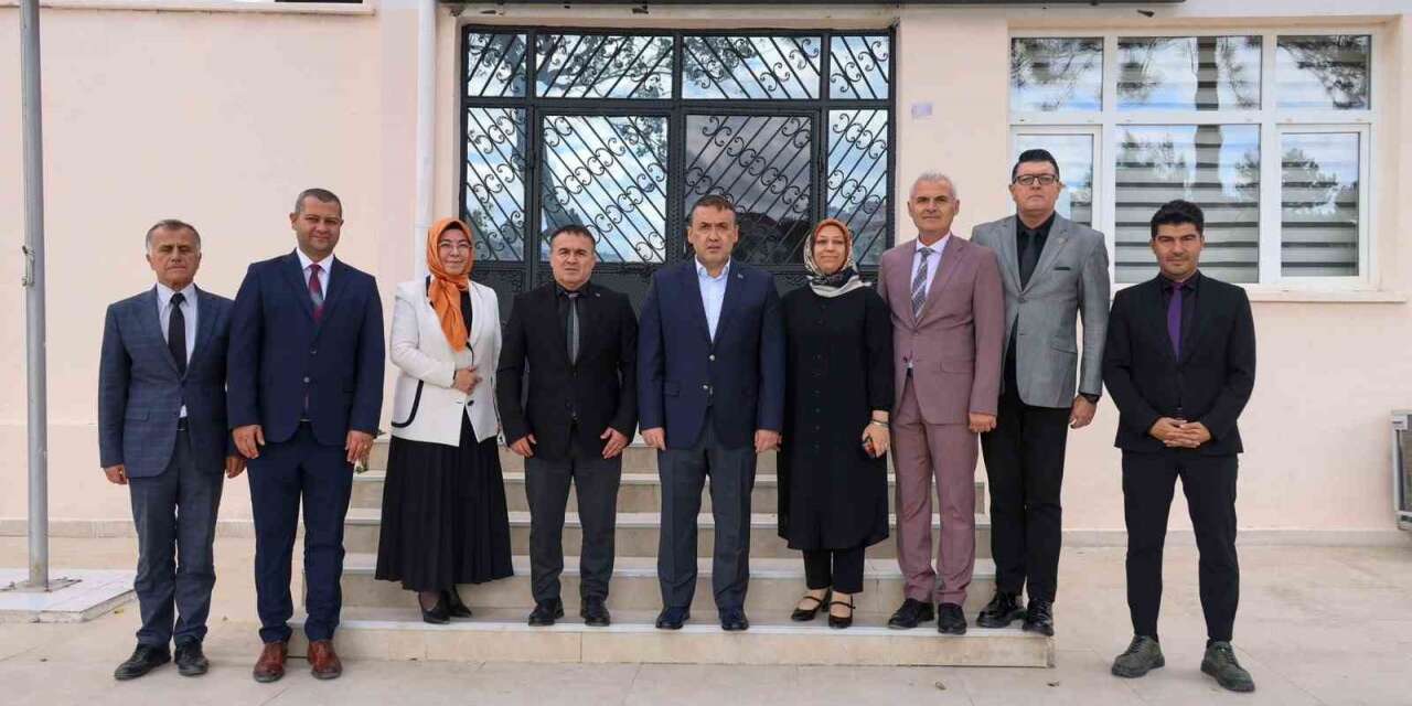 Vali Sözer, geçici hizmet binasını inceledi