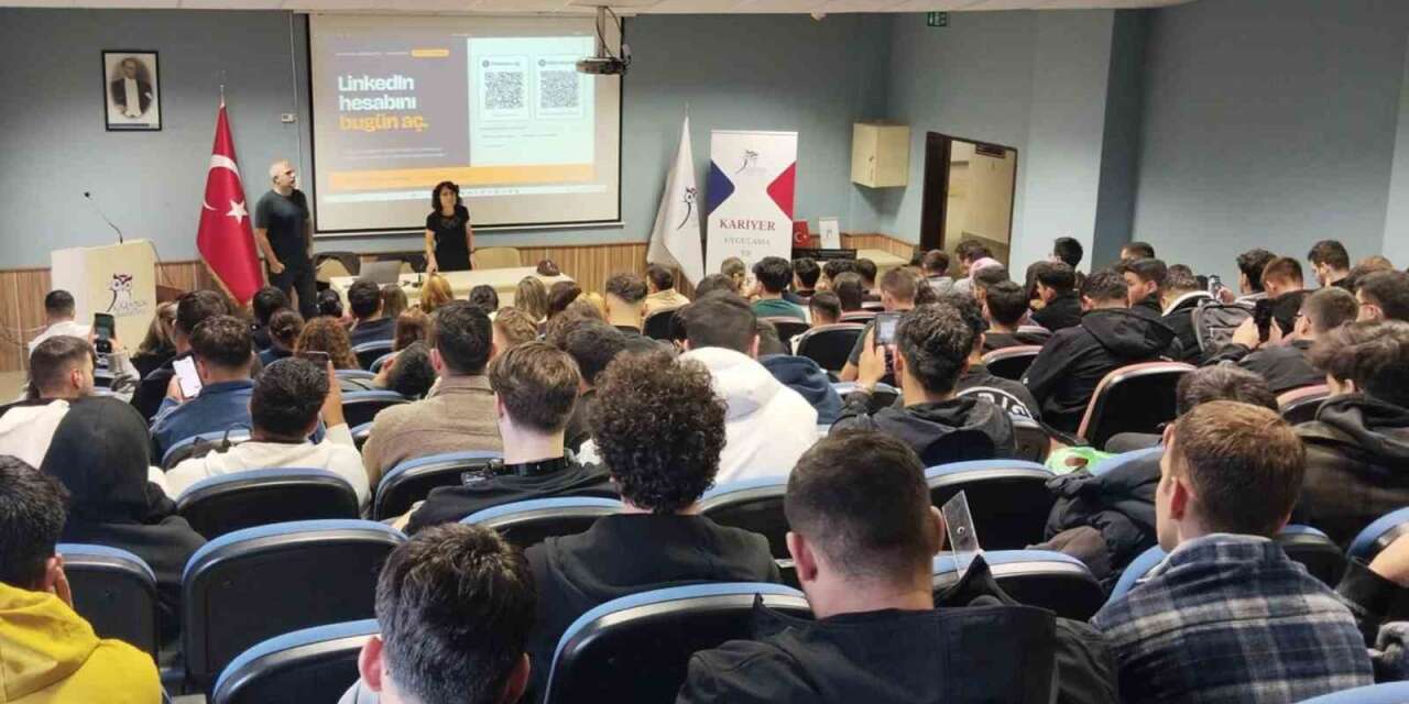 KBÜ’de yeni öğrenciler için oryantasyon programları devam ediyor