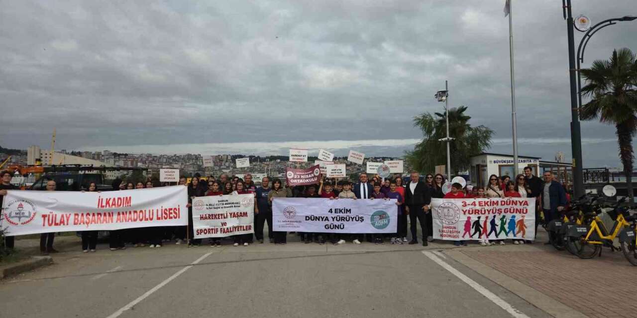 Samsun’da öğrenciler sağlıklı yaşam için yürüdü