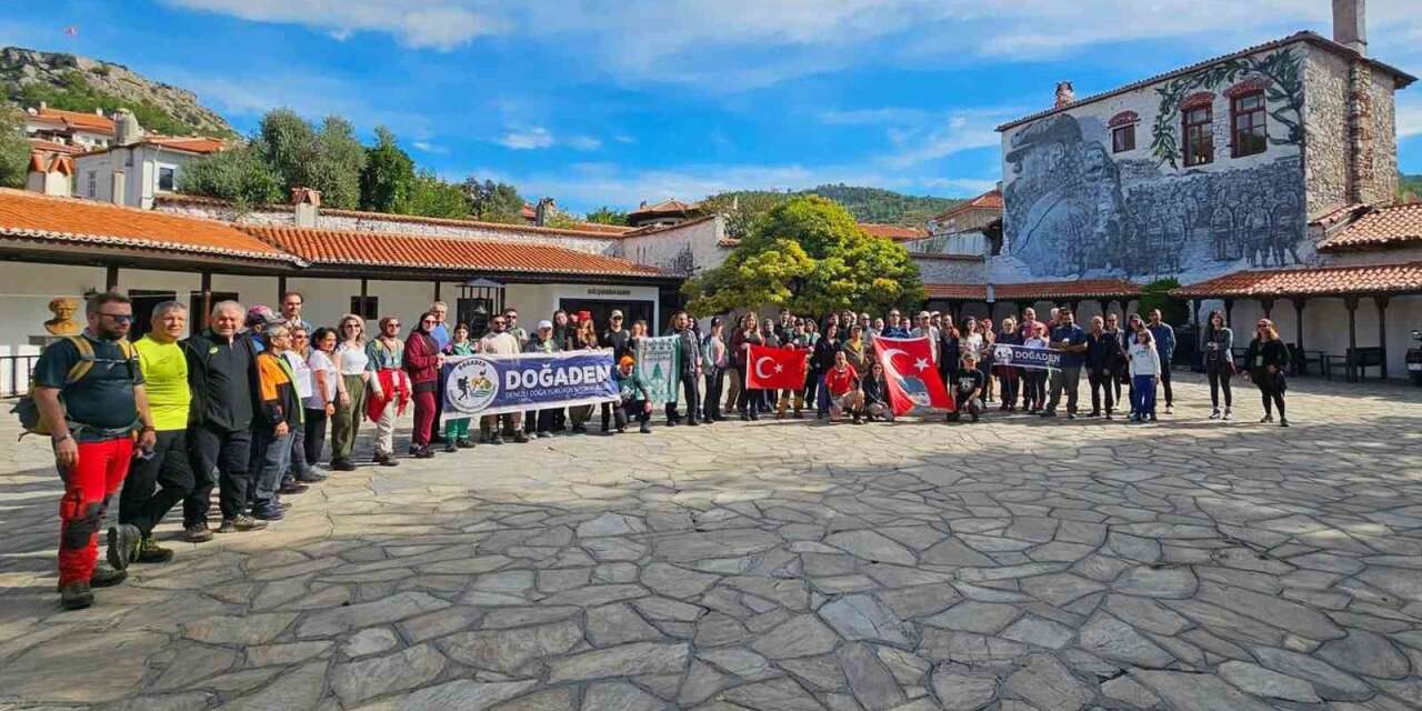 Muğlalı dağcılar Muğla’nın tarihi ve doğal güzelliklerini tanıtıyor