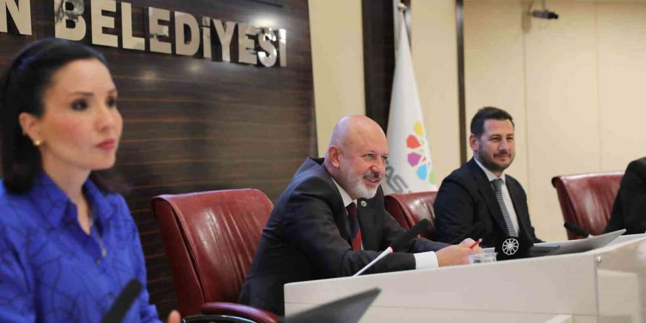 Başkan Çolakbayrakdar: "Küçük dostlarımız için Türkiye’de ilkleri yaptık"