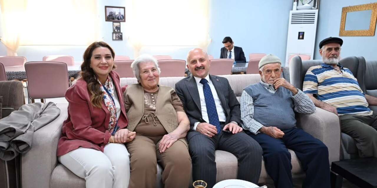 Aydın Valisi Varol, yaşlı çınarların gönlünü aldı