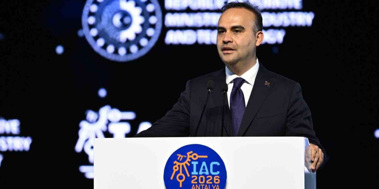 Bakan Kacır’dan Antalya’da uzay diplomasisi