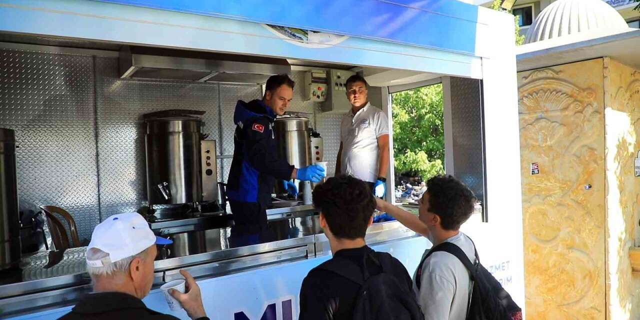 Muğla Büyükşehir’den Üniversite yerleşkesinde çorba ikramı