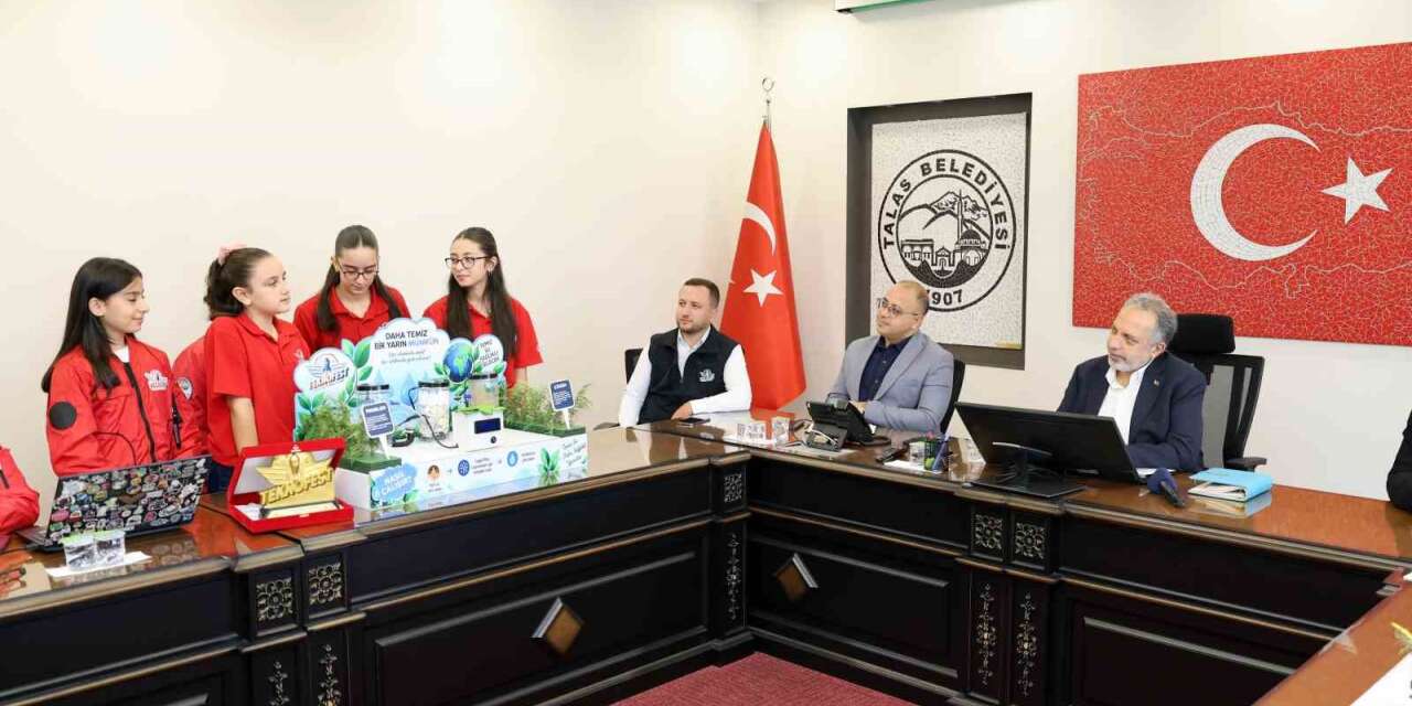 Başkan Yalçın’dan Talas’ın genç kaşiflerine 4x4’lük tebrik