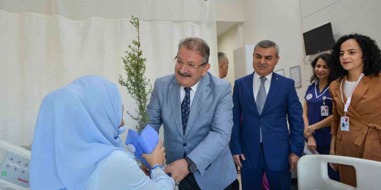 Bebek dostu hastanede Normal Doğum ve Emzirme Haftası etkinliği düzenlendi