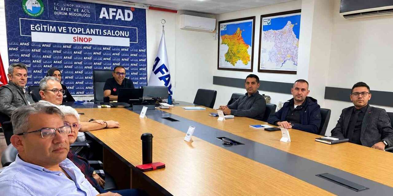 Sinop’ta sivil savunma uzman ve amir eğitimi
