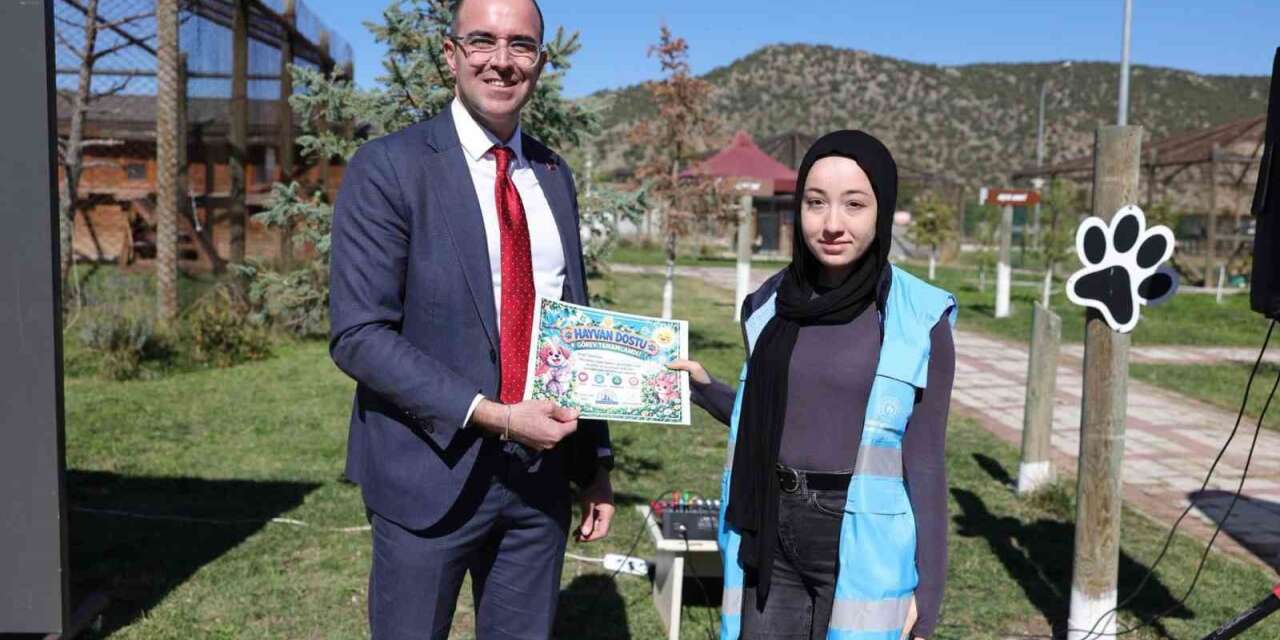Kütahya’da sahipsiz hayvanlara yönelik farkındalık etkinliği düzenlendi