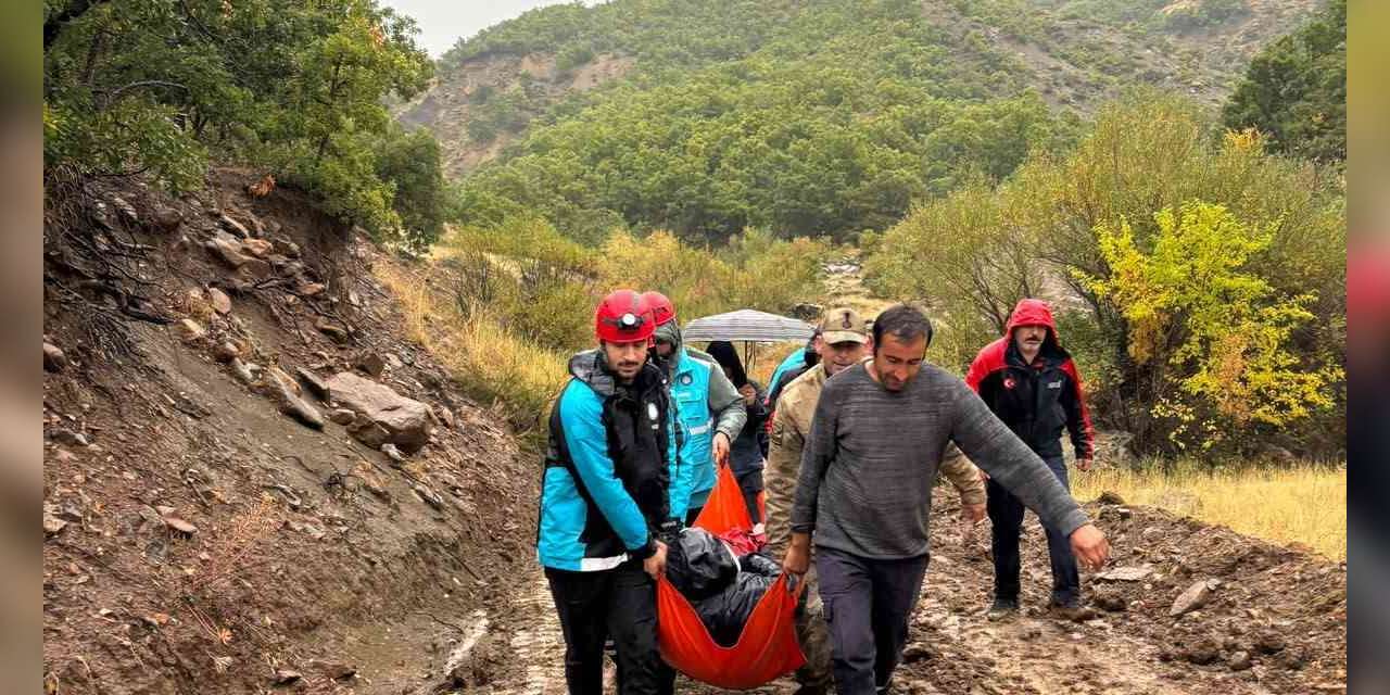 Yağış nedeniyle köyde mahsur kalan hastaya ekipler ulaştı
