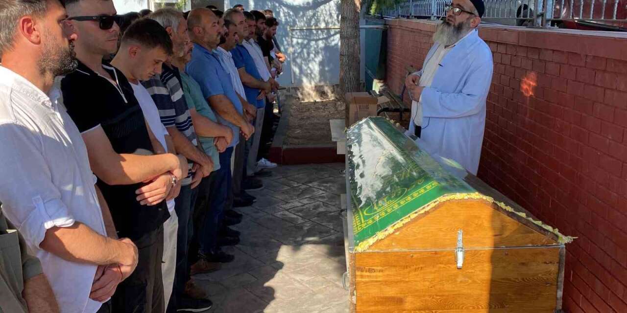 "Duyuma dayalı küfür" cinayetinde sanığa müebbet hapis cezası verildi