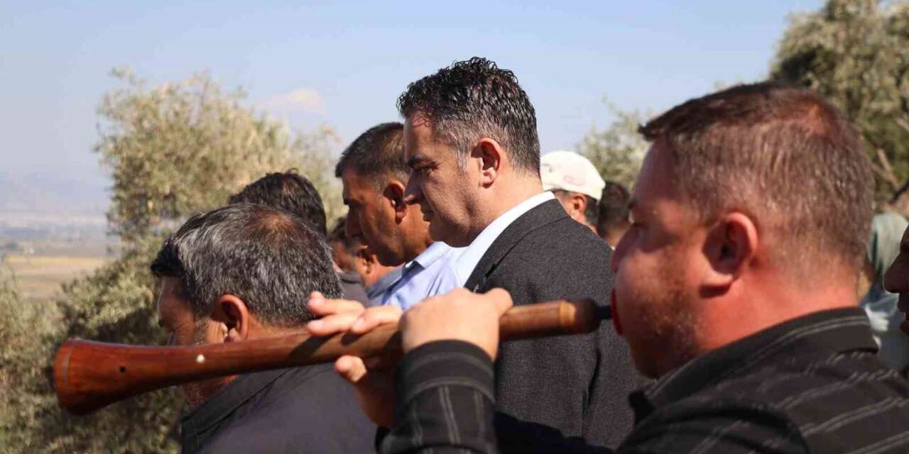 Düğün salonu çalışmaları davul zurnayla başladı