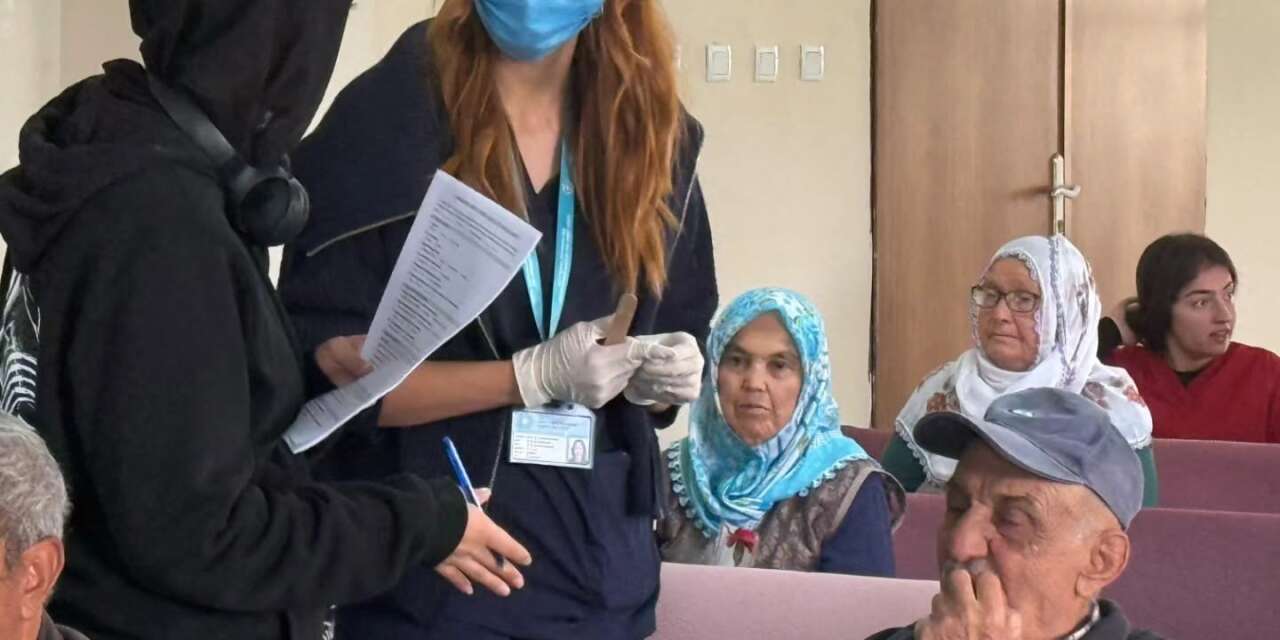 Huzurevi sakinlerine ağız ve diş sağlığı taraması
