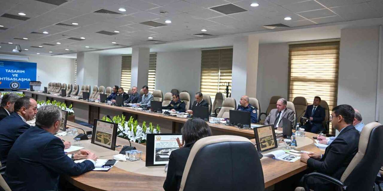 Uşak’ta Üniversite Güvenlik Tedbirleri Toplantısı yapıldı