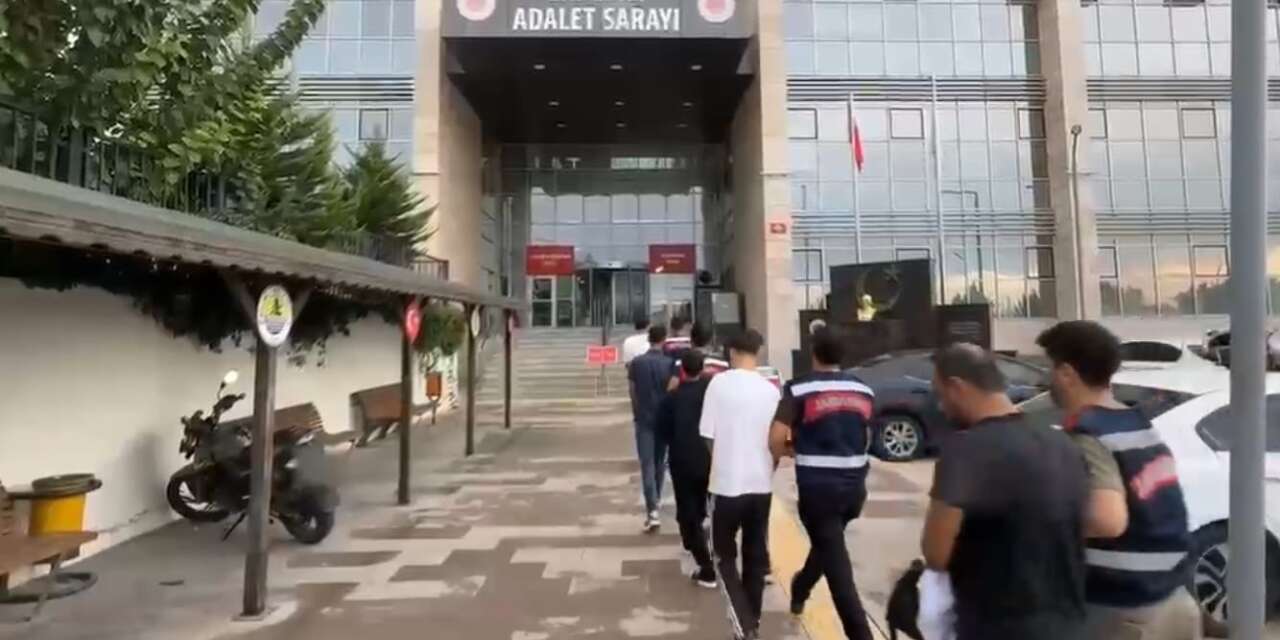 Mersin merkezli 2 ilde yasadışı bahis operasyonu: 6 tutuklama