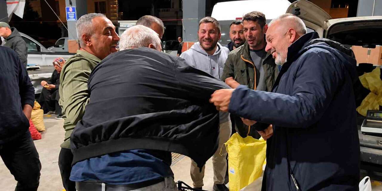 Düzce kestane pazarında kıyasıya pazarlık