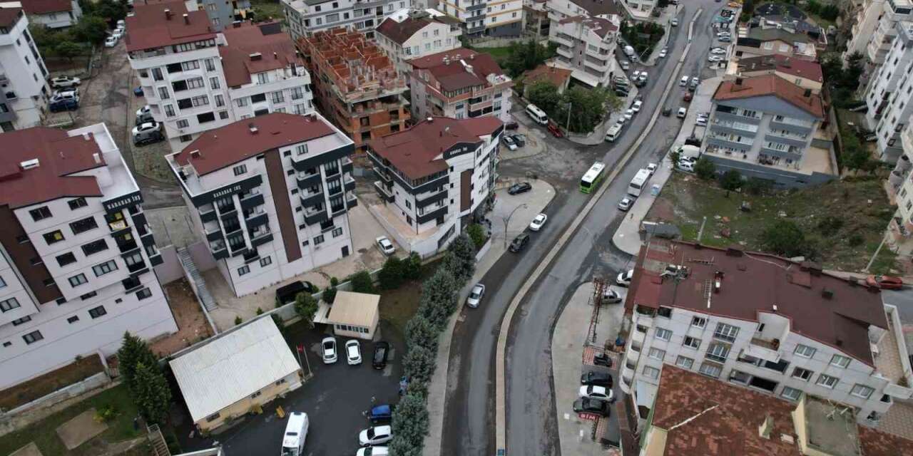 Çayırova’da 170 milyon liralık yatırımla Uğur Mumcu Caddesi yenilendi