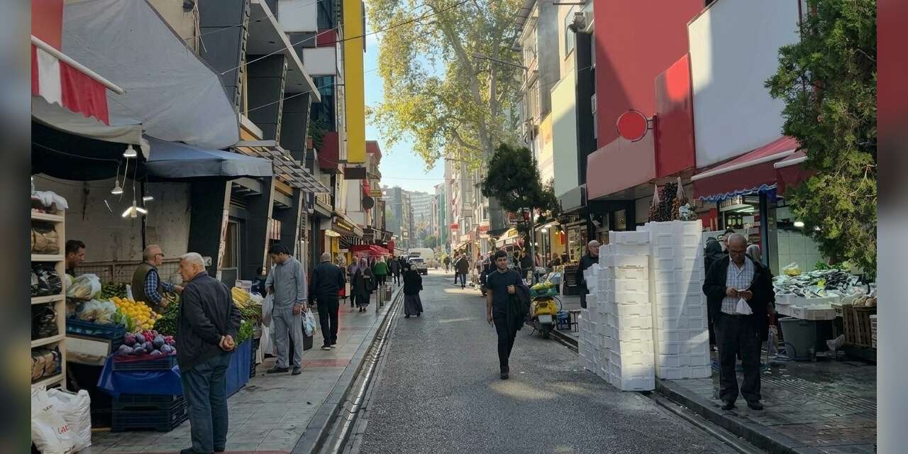 Samsun’da kaldırımlar için çağrı: "Kaldırımlar yayaların olmalı"