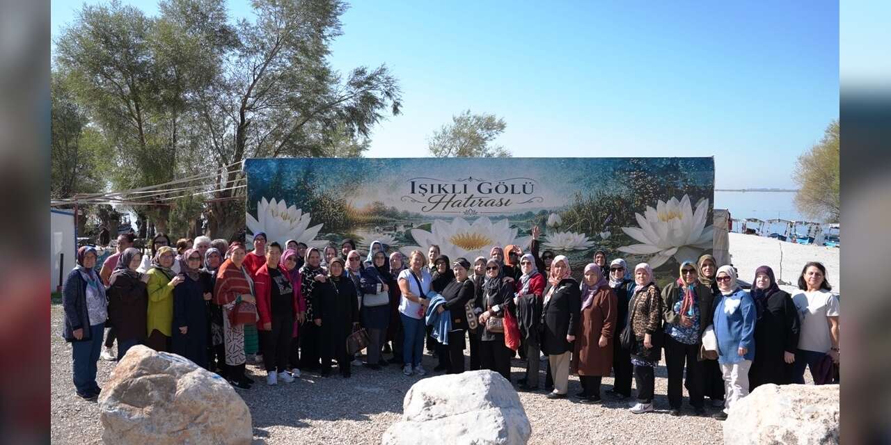 Denizli Büyükşehirden gazi ailelerine moral gezisi