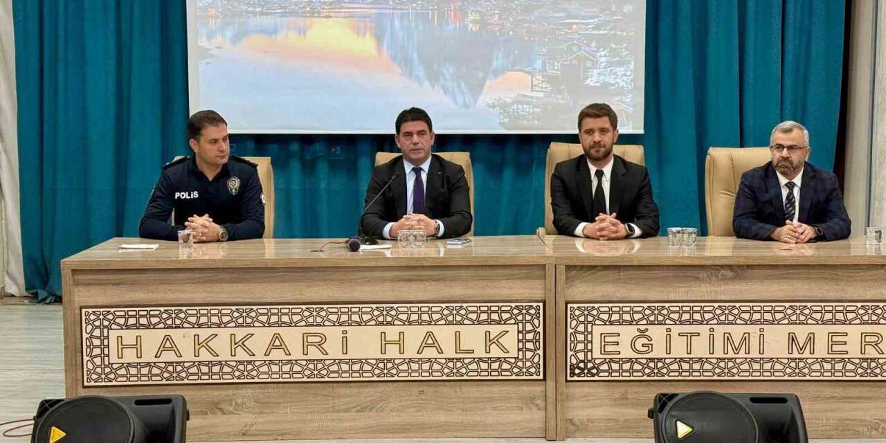 Hakkâri’de güvenli okul için 619 personel eğitildi