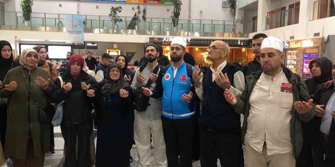 Hayırseverler destek oldu, umre hayali gerçekleşti