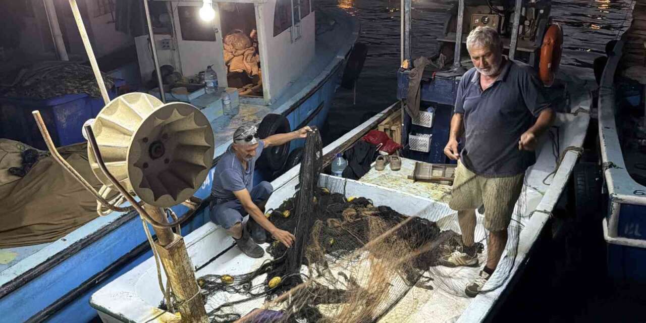 Balıkçı teknelerinde av sezonu öncesi bakım çalışması