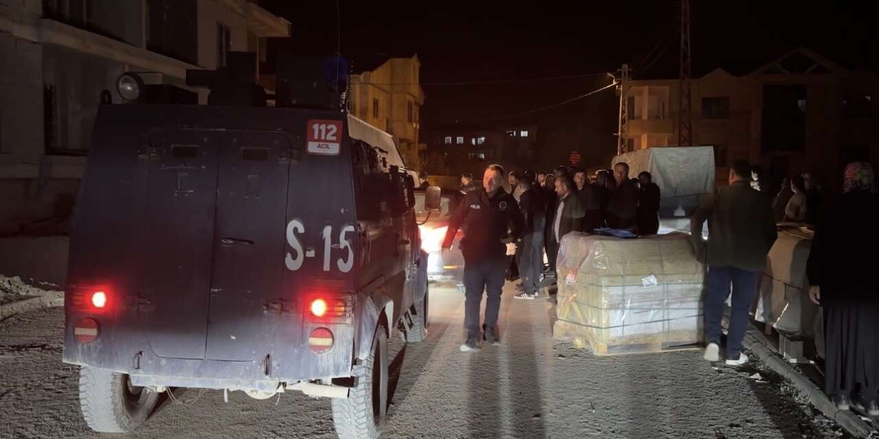 Yüksekova’da 10 saatlik kabus mutlu bitti: Kayıp Efe kamyonet kasasında uyurken bulundu
