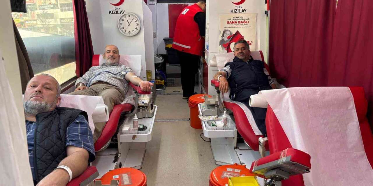 Düzce’de 107 din görevlisinden Kızılay’a kan bağışı