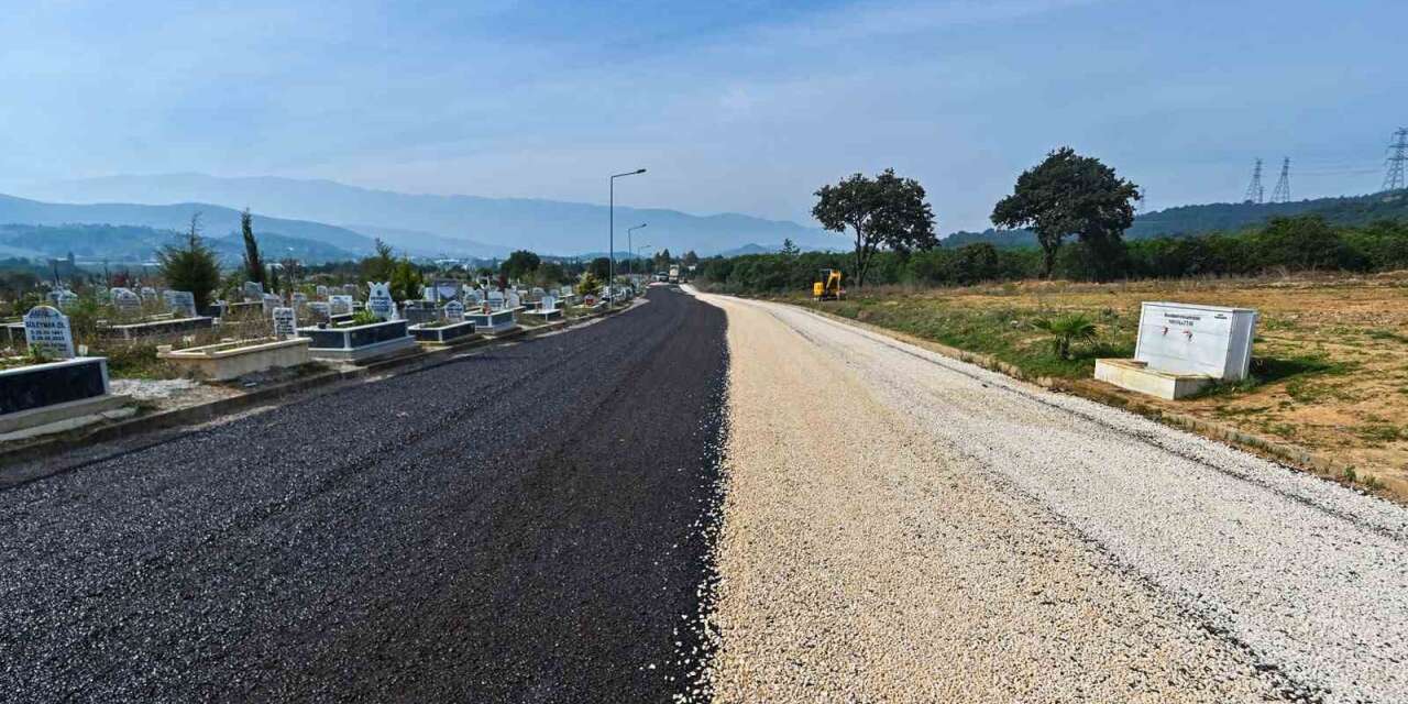 Büyükşehir, Erdoğanköy Kent Mezarlığı’nın yollarını yeniledi