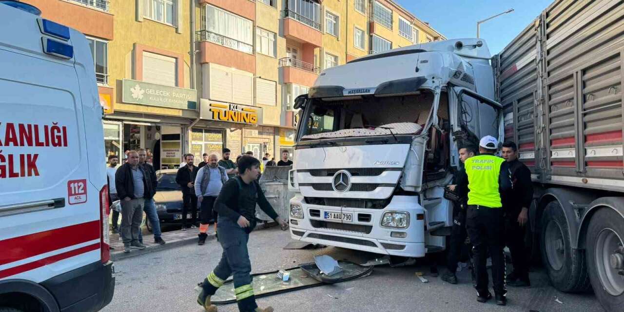Kulu’da zincirleme trafik kazası: 1 yaralı