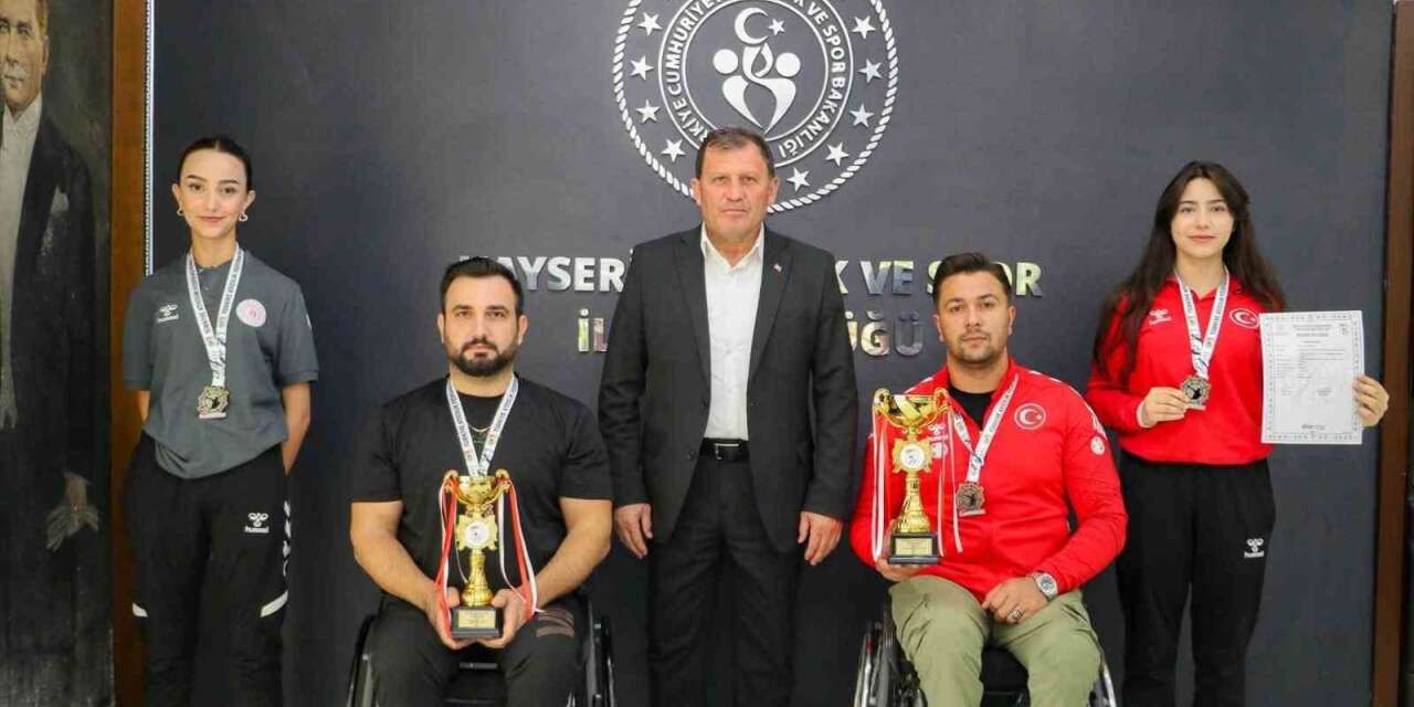 Başarılı sporculardan Kabakcı’ya ziyaret