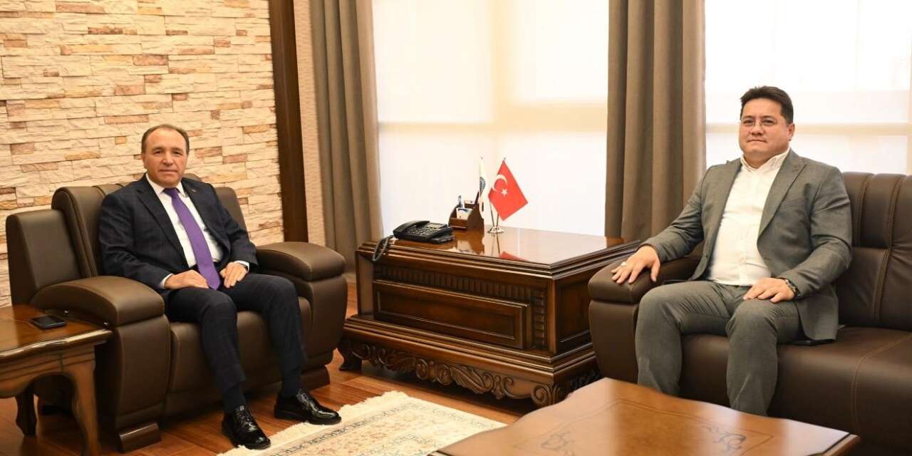 Bolvadin’de üniversite öğrencilerinin ulaşım konusu masaya yatırıldı