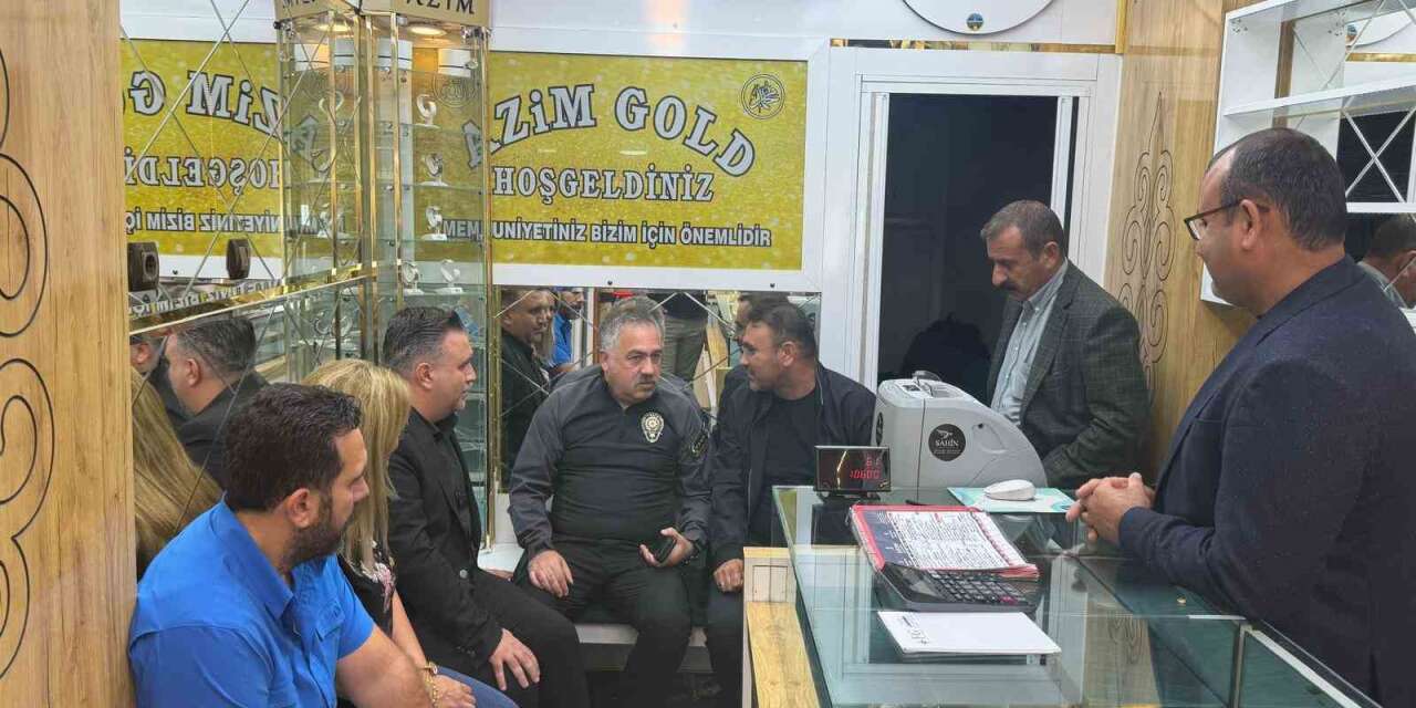 Emniyet Müdürü Mutlu ve DİKO Başkanı Sanal iş yeri kurşunlanan kuyumcu ile görüştü